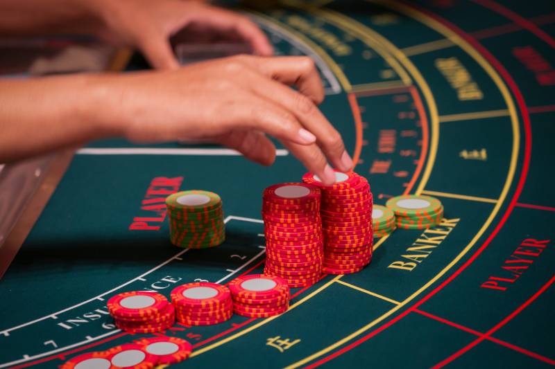 Cách Vào Tiền Khi Đánh Baccarat Của Dân Chơi Lão Luyện 2 Vì sao vào tiền quan trọng hơn bắt cầu?